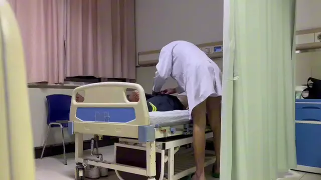 醫生玩弄控射消防員