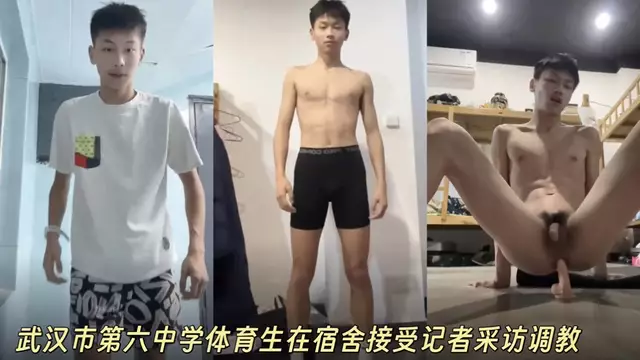 體育生在宿舍 接受記者採訪調教